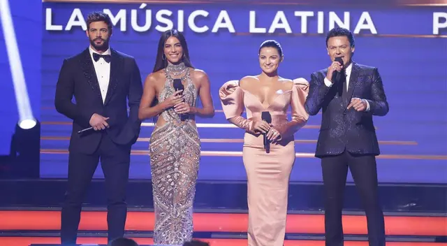 Revisa el resumen de los Premios Billboard 2021 Revisa el resumen de los Premios Billboard 2021