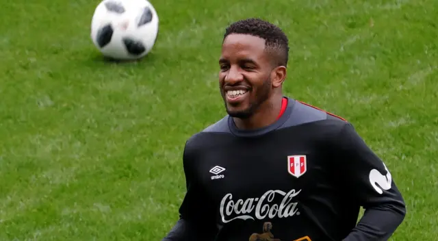 Jefferson Farfán volvió a ser convocado a la Selección Peruana luego de un año.