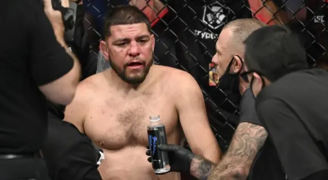 Nick Diaz fue derrotado por Robbie Lawler en UFC 266.