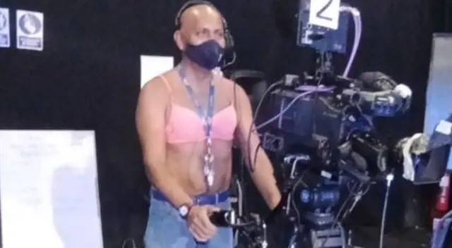 Camarógrafo trabajó usando sostén de mujer