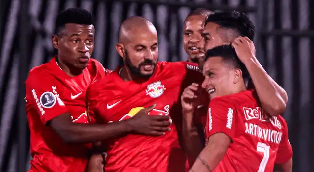 Bragantino venció 5-1 a Libertad en el global y selló su pase a la final de la 'Suda' Bragantino venció 5-1 a Libertad en el global y selló su pase a la final de la 'Suda'