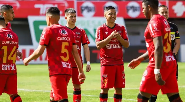 Ñublense derrotó 1-0 a Colo Colo Ñublense derrotó 1-0 a Colo Colo