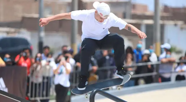 Angelo Caro volvió a Chiclayo y entregó un remodelado skatepark Angelo Caro volvió a Chiclayo y entregó un remodelado skatepark