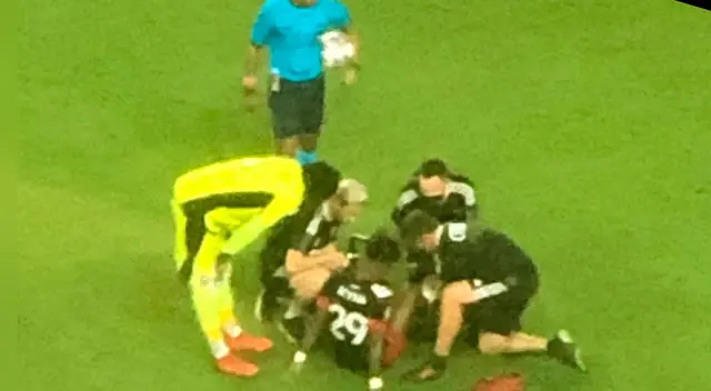 Yordy Reyna está lesionado y podría ser baja con la selección peruana Yordy Reyna está lesionado y podría ser baja con la selección peruana
