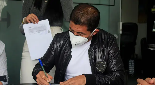 Johan Fano recibió parte de su deuda gracias a Embajadur