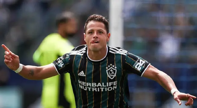 Hinchada reclama regreso de Chicharito Hernández a la selección mexicana Hinchada reclama regreso de Chicharito Hernández a la selección mexicana