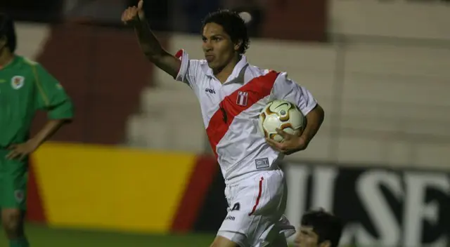 Debut de Paolo Guerrero ante Bolivia en 2004 Debut de Paolo Guerrero ante Bolivia en 2004