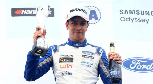 Matias Zagazeta viene dejando en alto el nombre del Perú.