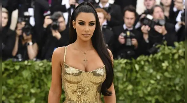 El estilista de Kim Kardashian revela el precio de su peinado para la Met Gala 2021. El estilista de Kim Kardashian revela el precio de su peinado para la Met Gala 2021.