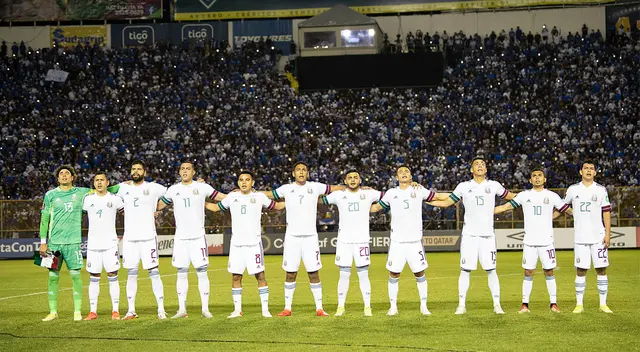 México sufrió más la hostilidad que el nivel de juego de los salvadoreños.