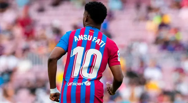 Ansu Fati demuestra que no le pesa llevar la '10' del Barcelona Ansu Fati demuestra que no le pesa llevar la '10' del Barcelona