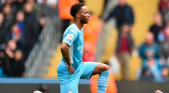 Sterling sería nuevo fichaje del Barcelona a partir de enero del 2022. Sterling sería nuevo fichaje del Barcelona a partir de enero del 2022.