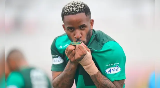 Jefferson Farfán firmó contrato con Alianza Lima por dos temporadas. Foto: Liga de Fútbol Profesional Jefferson Farfán firmó contrato con Alianza Lima por dos temporadas. Foto: Liga de Fútbol Profesional