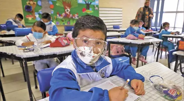 Minedu estima retorno a clases presenciales desde marzo del 2022
