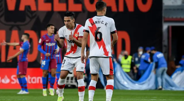 Barcelona se enfrenta al Rayo Vallecano en el Antonio Mateu Lahoz.
