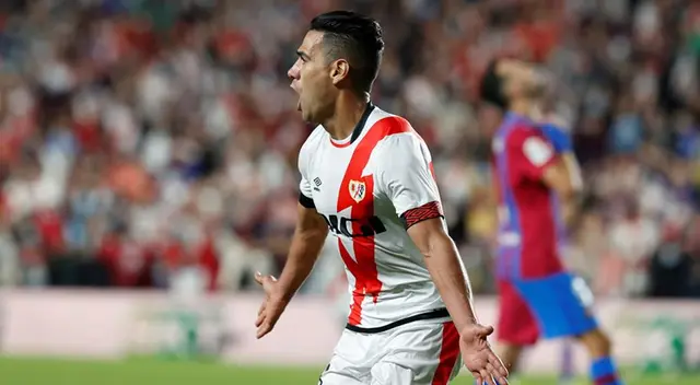 Rayo Vallecano se enfrentó al Barcelona en el Antonio Mateu Lahoz.