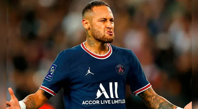 Neymar llegó al París Saint-Germain en el 2017 Neymar llegó al París Saint-Germain en el 2017