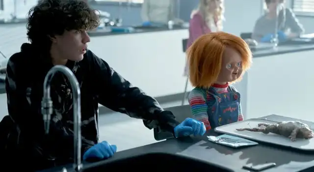 Ver chucky la serie capítulo 3.
