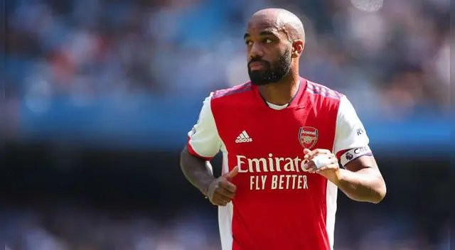 Alexandre Lacazette acaba contrato en junio con Arsenal. Alexandre Lacazette acaba contrato en junio con Arsenal.