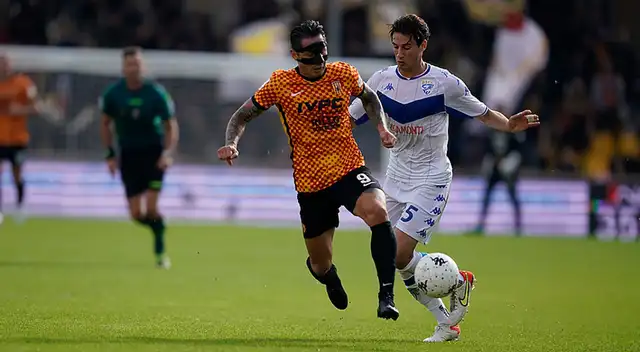 Gianluca Lapadula sumó minutos con Benevento en la Serie B de Italia