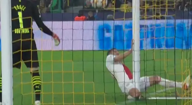 Dusan Tadic anotó el empate ante Borussia Dortmund. Dusan Tadic anotó el empate ante Borussia Dortmund.