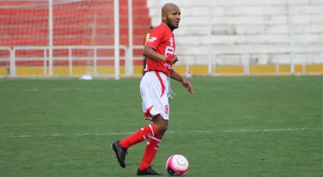 Jorge Molina ascendió con Cienciano en el 2019