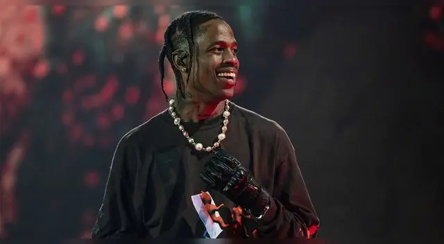 8 personas murieron durante estampida en concierto de Travis Scott 8 personas murieron durante estampida en concierto de Travis Scott