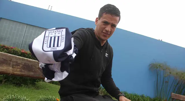 Gonzalo Godoy fue campeón con Alianza Lima el 2017 Gonzalo Godoy fue campeón con Alianza Lima el 2017