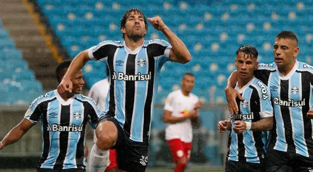 Gremio se quiere salvar del descenso en Brasileirao