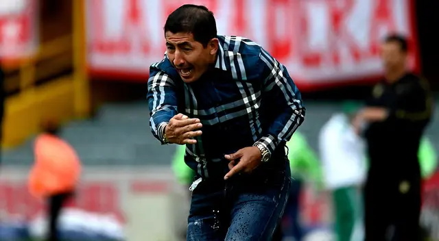 Johan Fano se estrenó como DT y logró triunfar al mando de las Águilas Doradas