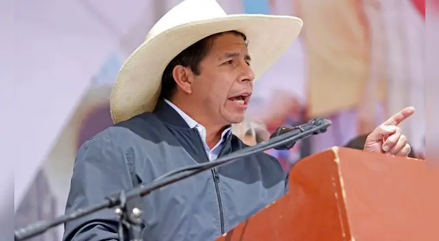 Pedro Castillo se compromete a concluir proyectos.