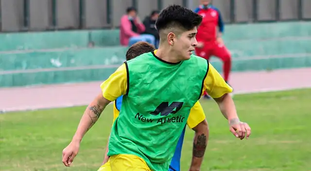 Mathías Carpio seguirá vistiendo la camiseta de Cienciano en el 2022