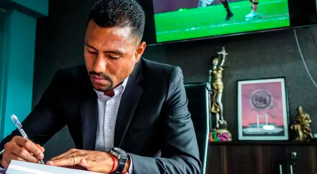 Luis 'Cachito' Ramírez jugará dos temporadas más en Boys, así lo anunció el club del Callao.