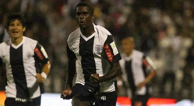 Christian Ramos con la camiseta de Alianza Lima, en 2011 Christian Ramos con la camiseta de Alianza Lima, en 2011