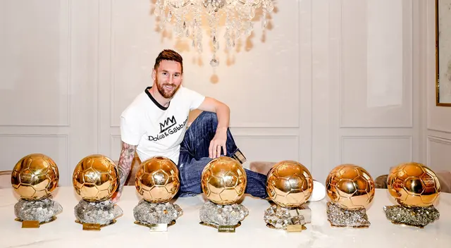 Lionel Messi es el máximo ganador del Balón de Oro en la historia. Lionel Messi es el máximo ganador del Balón de Oro en la historia.