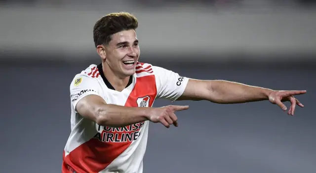 El delantero argentino de River Plate podría llegar a Barcelona. El delantero argentino de River Plate podría llegar a Barcelona.