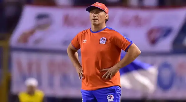 El técnico argentino va por su cuarto título con los 'Leones'.