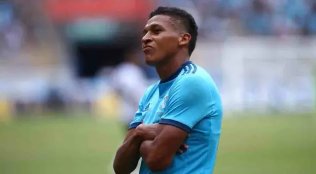 Fernando Pacheco debutó en el 2016 con Sporting Cristal. Fernando Pacheco debutó en el 2016 con Sporting Cristal.