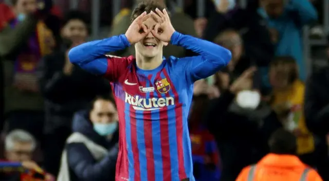 Barcelona gana 2-0 a Elche Barcelona gana 2-0 a Elche
