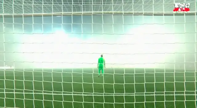 Keylor Navas no podía ver el campo de juego