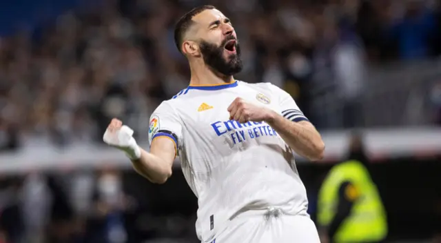 Dos goles de Benzema en menos de tres minutos