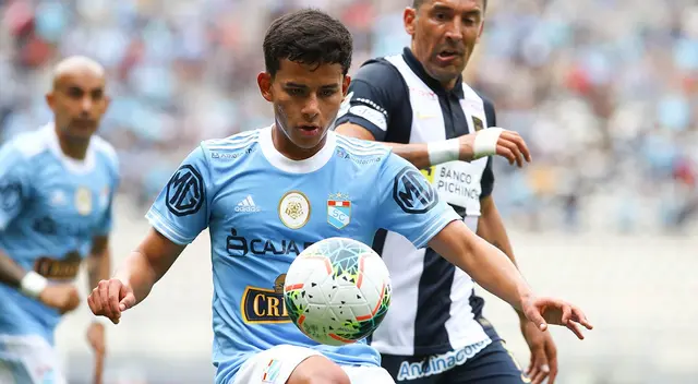 Jhilmar Lora tuvo una gran temporada con Sporting Cristal en el 2021 Jhilmar Lora tuvo una gran temporada con Sporting Cristal en el 2021