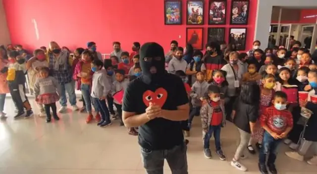 El gesto del Youtuber se volvió viral en las redes sociales