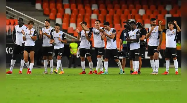 Valencia sufrió algunos contagios, pero igual jugará ante Espanyol. Foto: EFE Valencia sufrió algunos contagios, pero igual jugará ante Espanyol. Foto: EFE