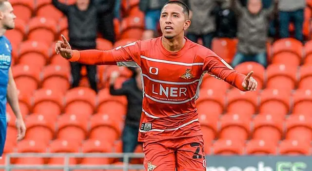 Rodrigo Vilca se despidió del Doncaster Rovers Rodrigo Vilca se despidió del Doncaster Rovers