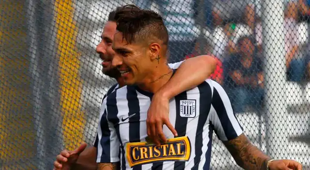Paolo Guerrero recibió emotivo saludo por parte de Alianza Lima Paolo Guerrero recibió emotivo saludo por parte de Alianza Lima
