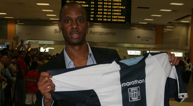 Eric Obinna a su llegada a Lima en 2018 para fichar por Alianza Lima Eric Obinna a su llegada a Lima en 2018 para fichar por Alianza Lima