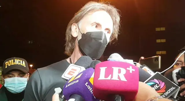 Ricardo Gareca regresó a Lima tras unas cortas vacaciones. Ricardo Gareca regresó a Lima tras unas cortas vacaciones.