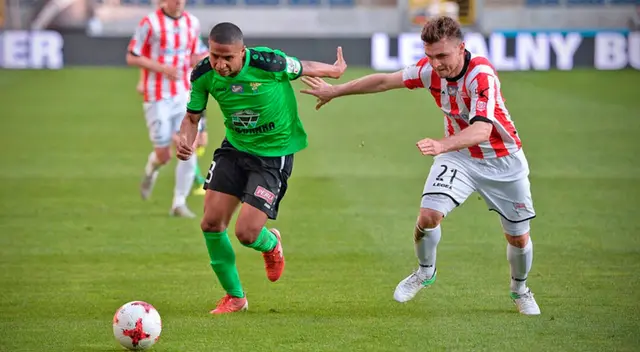 Josimar Atoche cuando actuaba en la Liga de Polonia