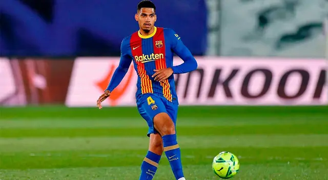 Ronald Araújo es central habitual para Xavi Hernández. Ronald Araújo es central habitual para Xavi Hernández.